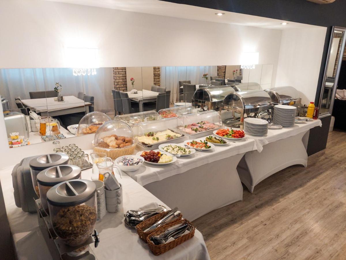 Karat Bed & Breakfast Warszawa Eksteriør bilde